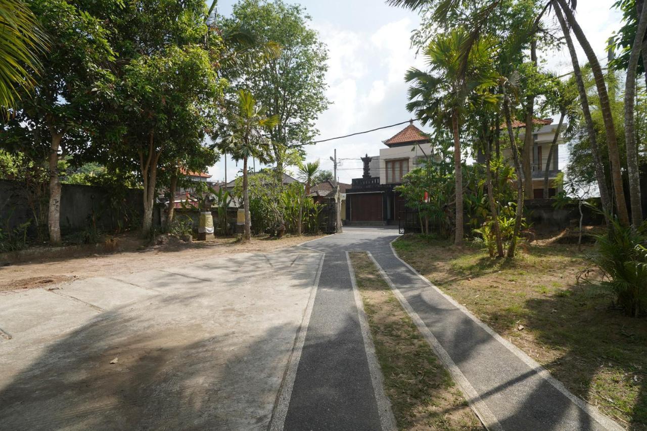Oyo 1840 Kubu Ubud Hotel Esterno foto